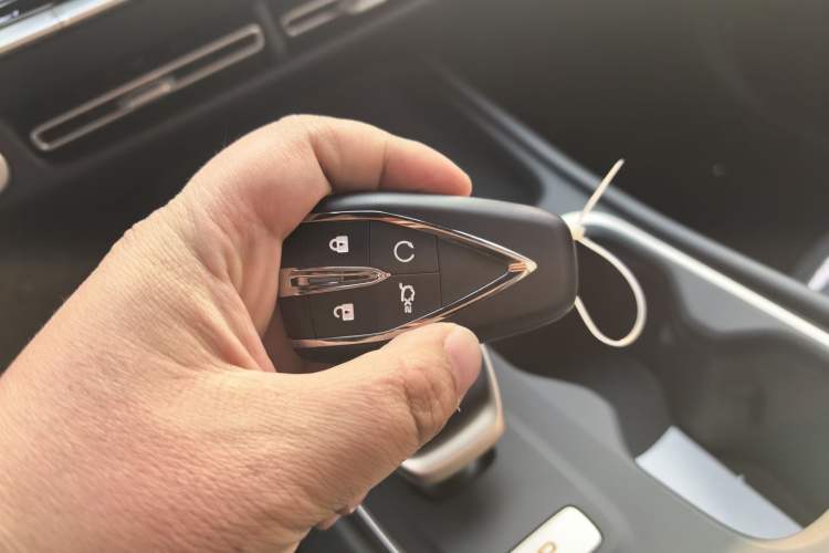 Used Changan Eado 2026 Model, Fourth Generation, 1.5T 500Bar Dynamic Enjoyment Edition
