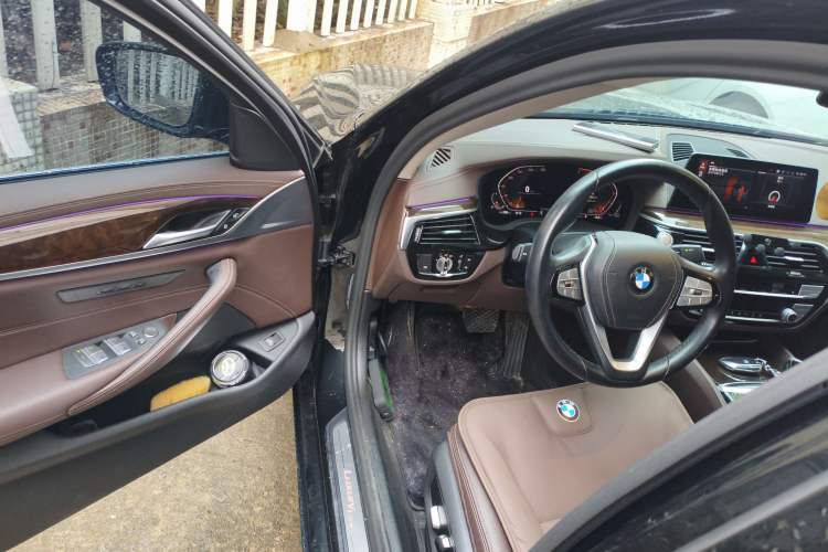 Used BMW 5 Series 2020 525Li Luxury Package
