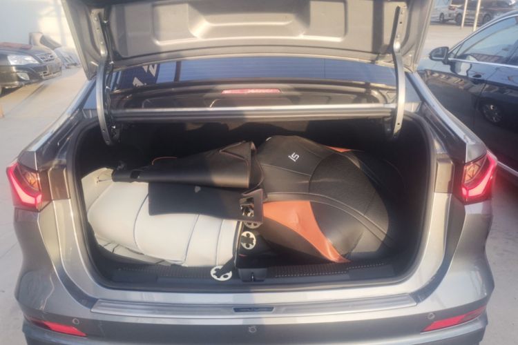 Used Roewe i5 2023 1.5L Manual Comfort Edition
