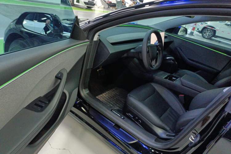 Used Tesla Model 3 2023 Rear-Wheel-Drive Version