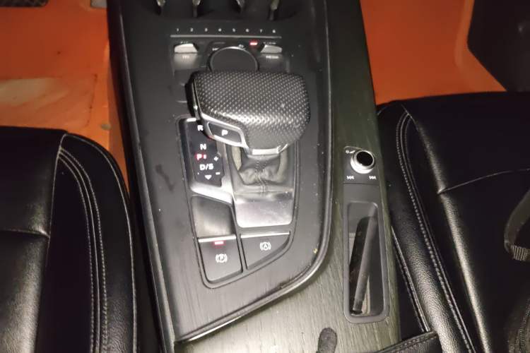 Used Audi A4L 2017 40 TFSI Ambition Edition