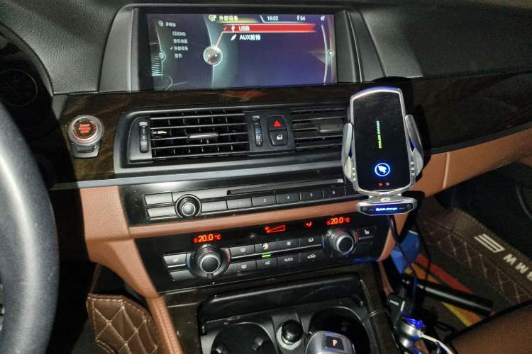 Used BMW 5 Series 2013 530Li Leading Model Audio And AC Panel