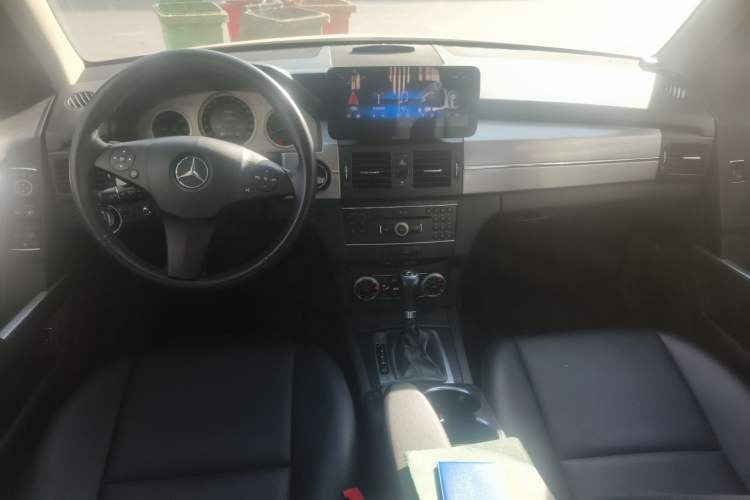Used Mercedes-Benz GLK-Class 2011 GLK 300 4MATIC Dynamic Model