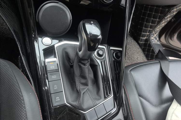 Used Volkswagen Tayron 2019 330TSI Two-Wheel Drive Luxury Model China VI Standard