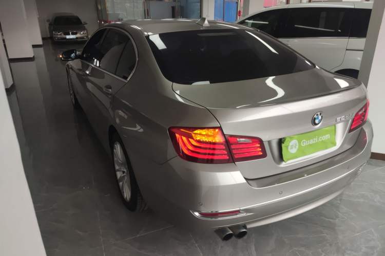 Used BMW 5 Series 2014 525Li Luxury Design Package Rear Left 45 Deg