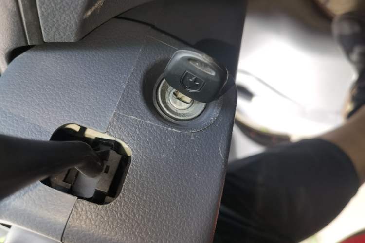 Used Jinbei Hiace X30 2020 1.5L Van Super-Enjoyment Model China VI Standard SWC15M
