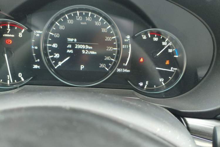 Used Mazda CX-5 2024 2.5L Automatic Two-Wheel Drive ZhiZun Version Odometer Close Up