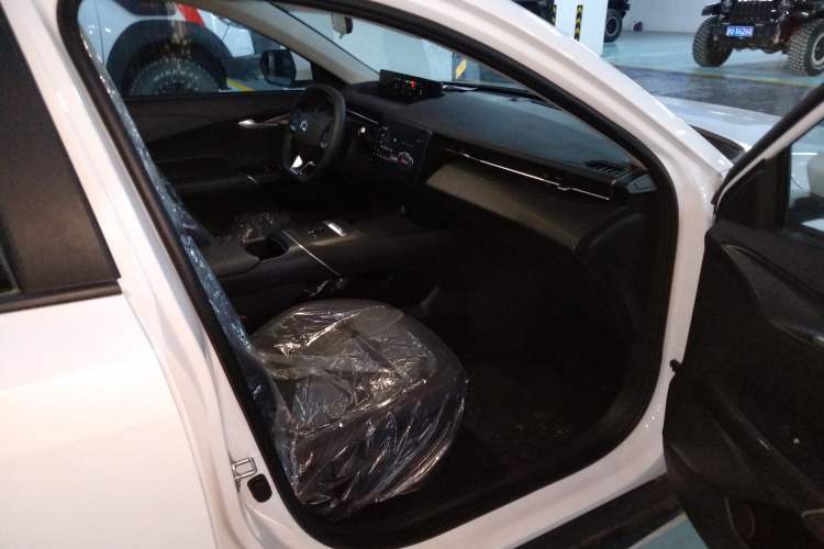 Used CHANGAN OSHAN 520 2025 Standard Edition
