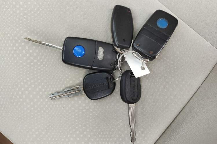 Used Buick Excelle 2015 1.5L Manual Classic Trim
