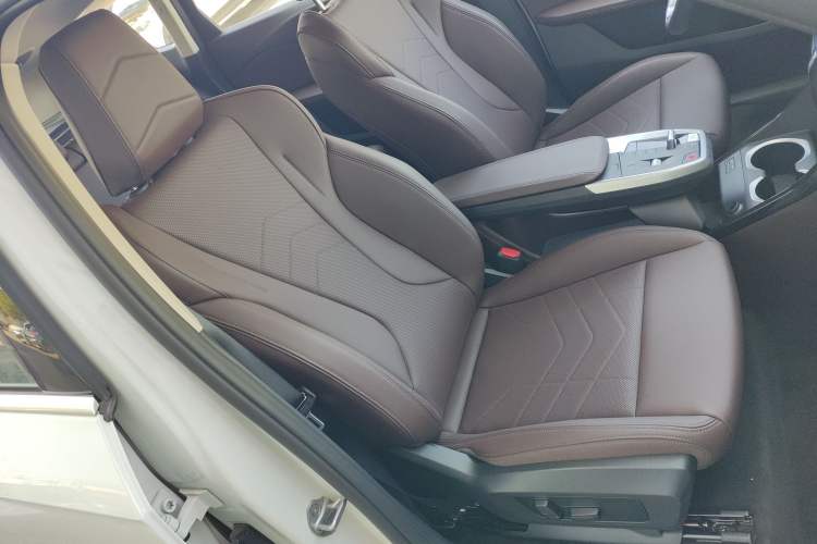 Used BMW X1 2024 sDrive25Li X Design Package Right Front Seat