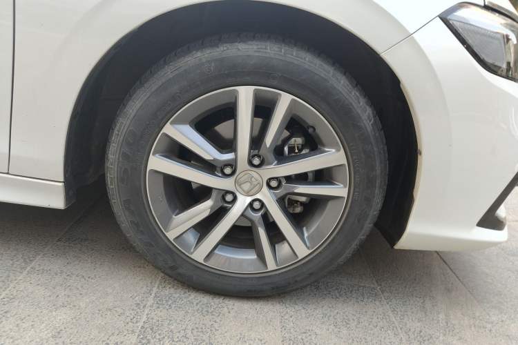 Used Honda Civic 2023 240TURBO CVT Dynamic · Center Stage Special Edition
