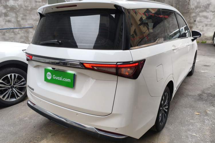 Used Wuling Jiachen 2022 1.5T CVT Deluxe Flagship Edition
