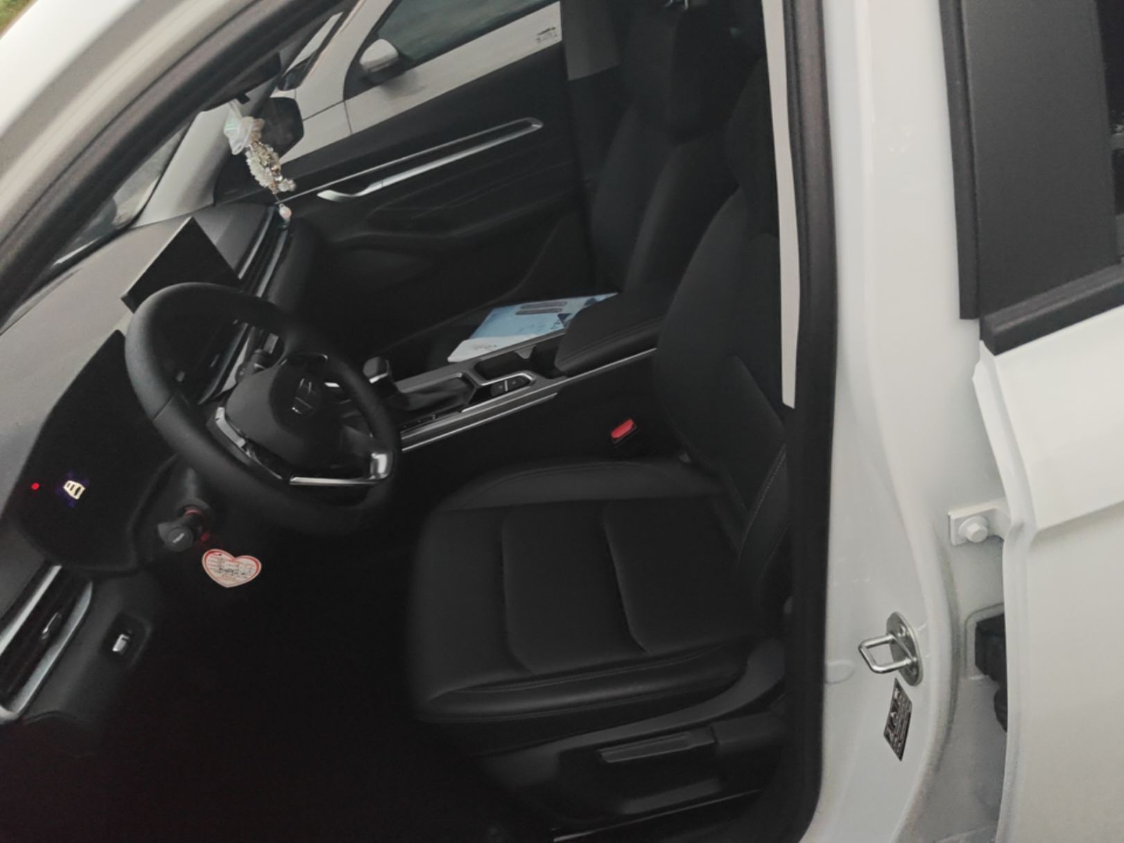 Geely Auto Emgrand 2025 4th Generation 1.5L CVT Longteng Edition — снимка 17