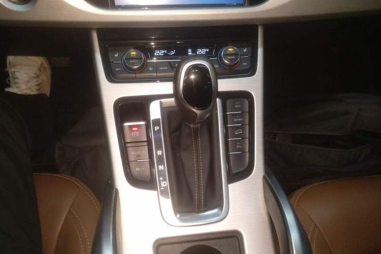 Used Geely Auto Emgrand X7 Sport 2016 1.8TD Automatic ZhiZun Version