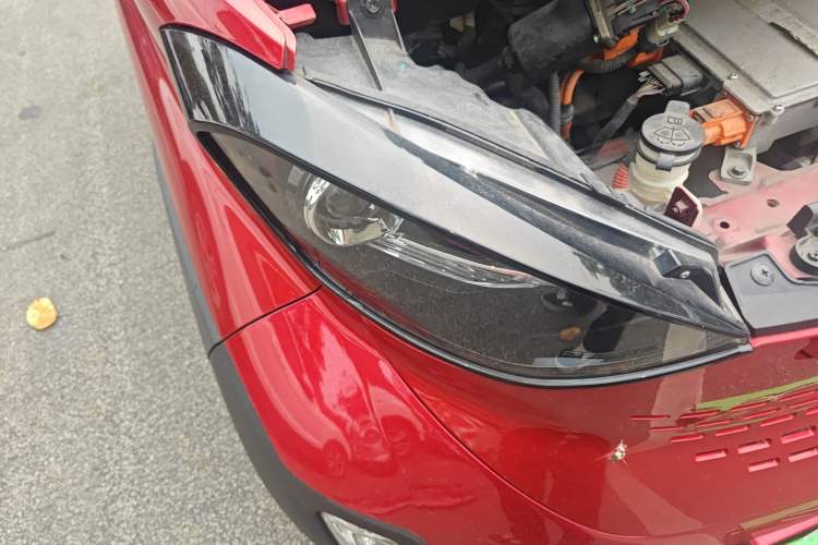 Used Baojun E100 2019 250KM Smart Drive Edition Right Front Headlight