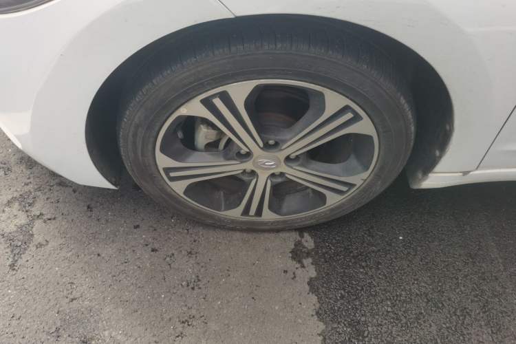 Used Hyundai Elantra (6th Generation / Lingdong) 2018 1.4T Dual-Clutch Xuan Dong · Dynamic Edition Left Front Wheel Hub