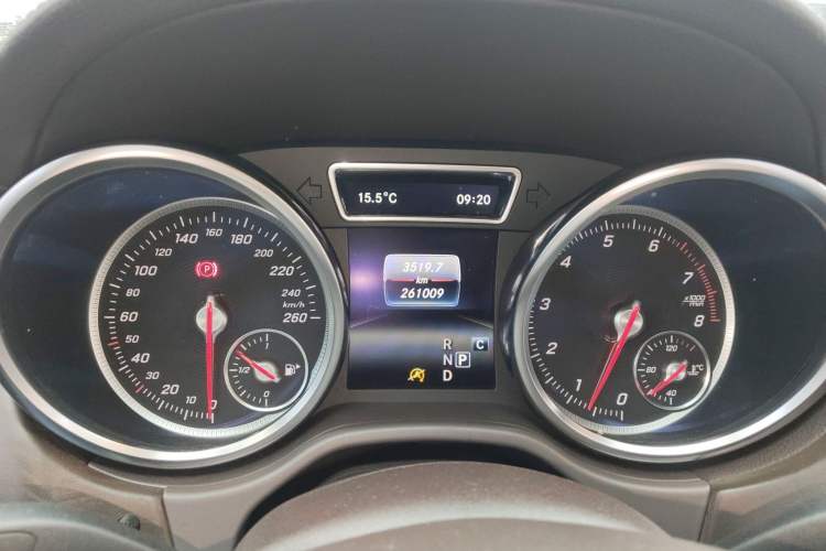 Used Mercedes-Benz GLE 2017 GLE 320 4MATIC Dynamic Model Instrument Cluster