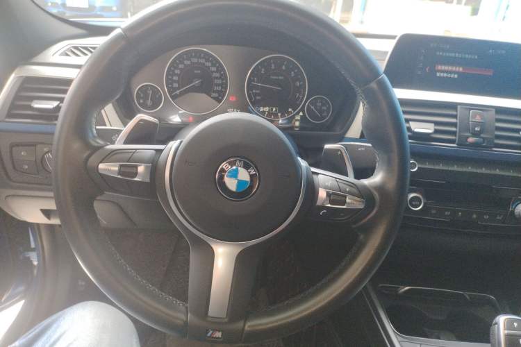 Used BMW 3 Series 2019 320i M Sport Package
