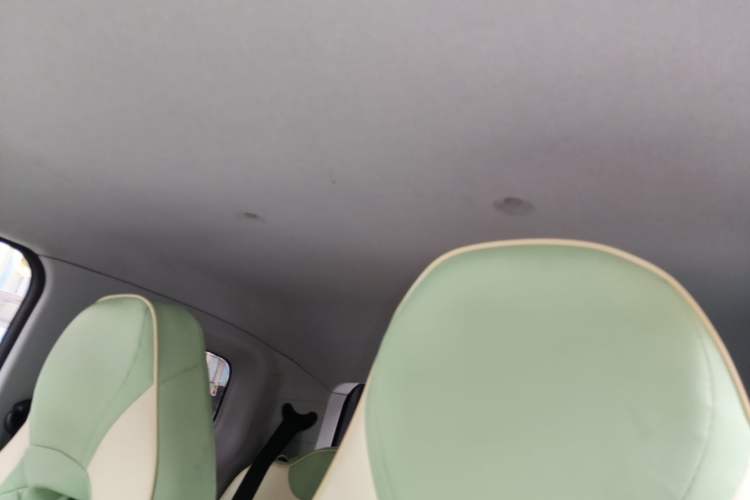 Used Chery QQ Ice Cream 2024 Edition Youth Version 205km Sundae Headliner