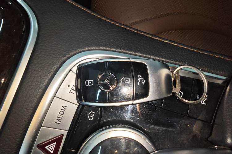 Used Mercedes-Benz S-Class 2018 S 320 L
