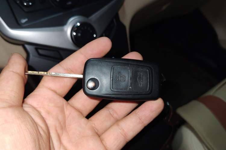 Used Chery Fengyun 2 2013 Hatchback 1.5L Manual Ruiyi Edition