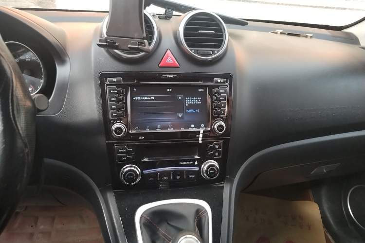 Used Haval H6 2015 Upgraded Model 1.5T Manual Two-Wheel Drive Elite Version