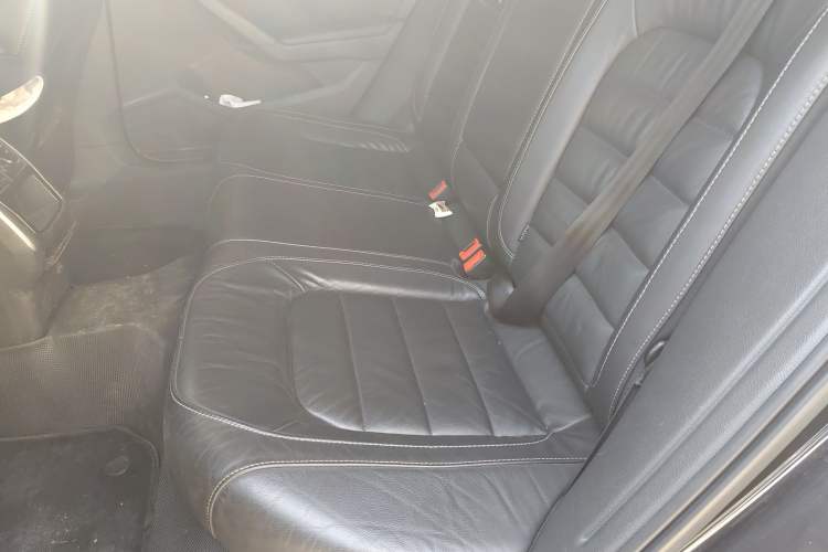 Used Volkswagen Passat 2017 280TSI DSG Luxury Edition
