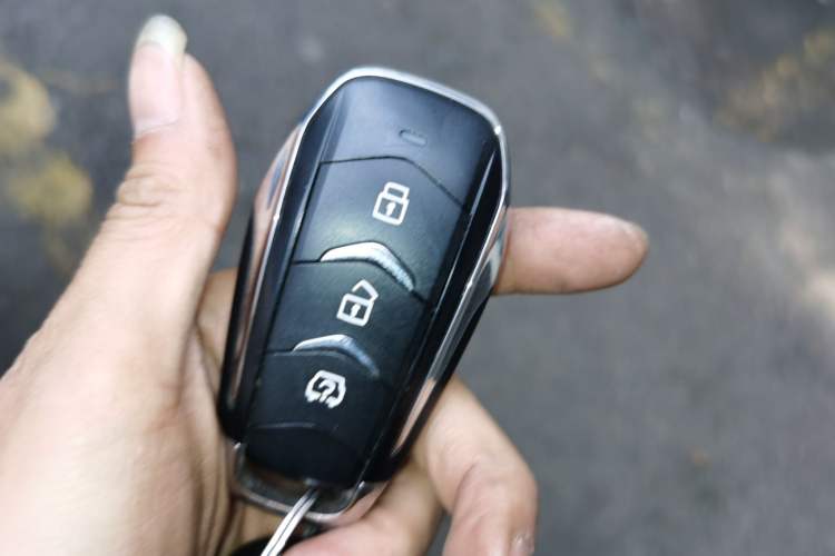 Used Landian E5 PLUS 2025 165 km Long-Range Version 7 Seats
