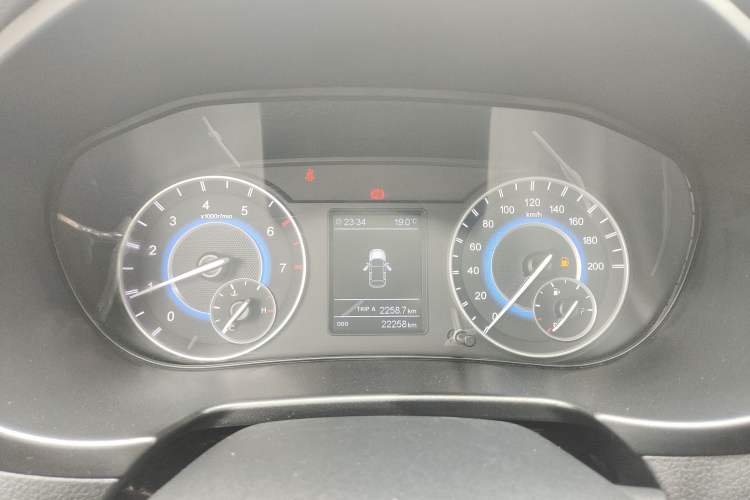 Used Dongfeng Fengon S560 2018 1.8L Manual Urban Model 7 Seats Instrument Cluster