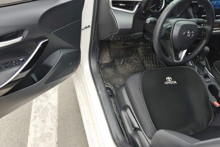 Used Toyota Corolla 2021 Dual-Motor 1.8L E-CVT Elite Edition
