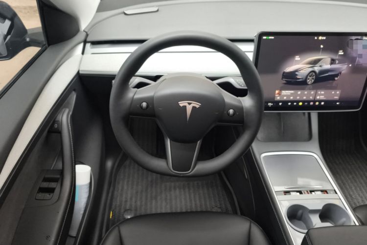 Used Tesla Model Y 2024 Rear-Wheel-Drive Version
