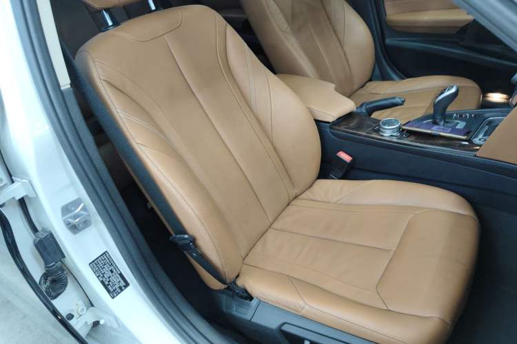 Used BMW 3 Series 2015 320Li Luxury Design Package