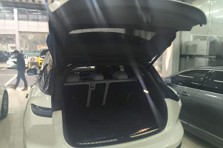 Used Nio ES6 2024 75 kWh