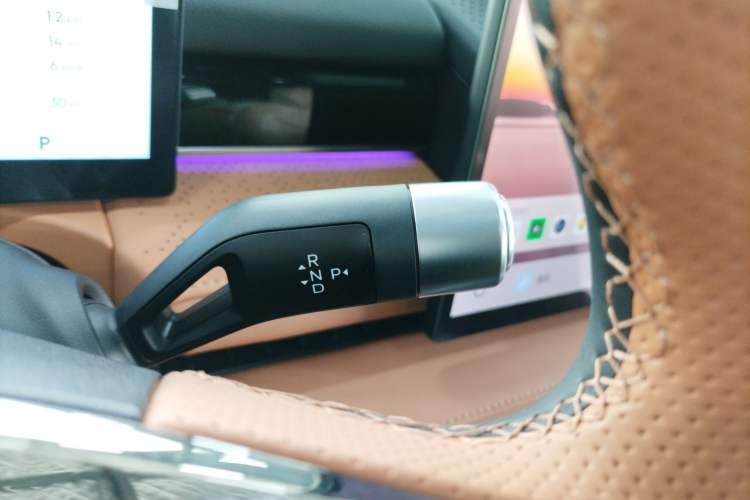 Used Geely Galaxy Galaxy 8 2025 130km EM-i Prestige Edition
