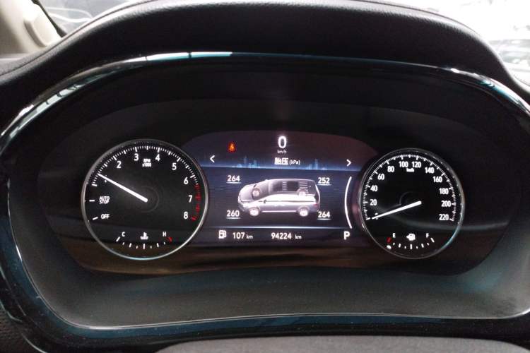 Used Buick GL8 2022 Land Cruiser Executive Class 652T Comfort Model
