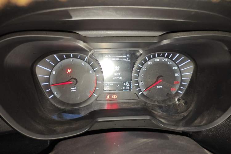Used GAC Trumpchi GS4 2015 200T G-DCT Elite Edition Instrument Cluster
