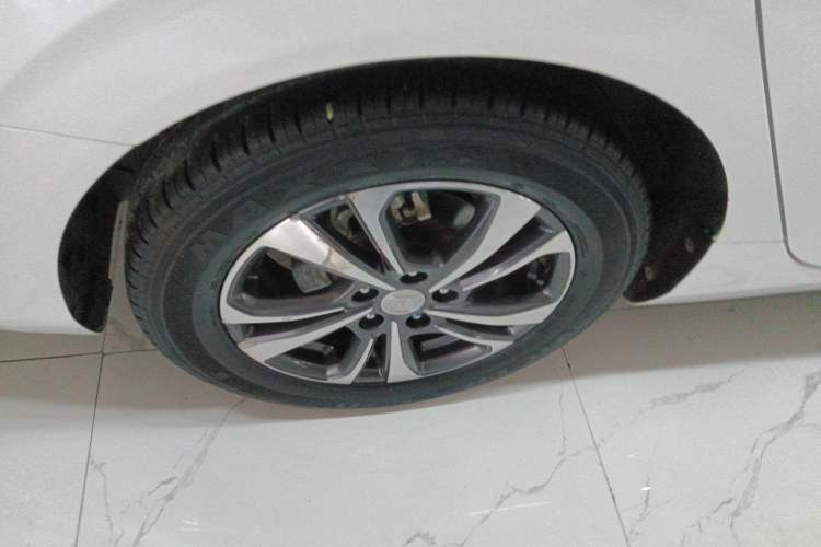Used CHANGAN Eado 2021 PLUS Blue Whale NE 1.4T GDI DCT Prestige Model Right Rear Wheel Hub