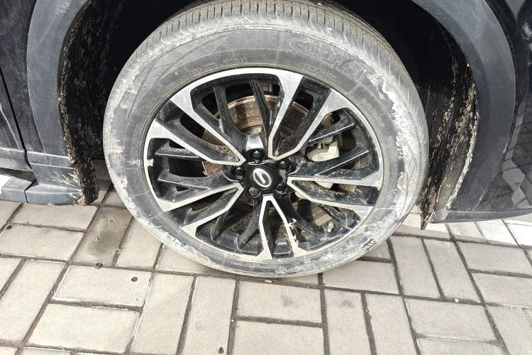 Used GAC Trumpchi GS4 PLUS 2021 390T Automatic Nebula Edition Right Front Wheel Hub