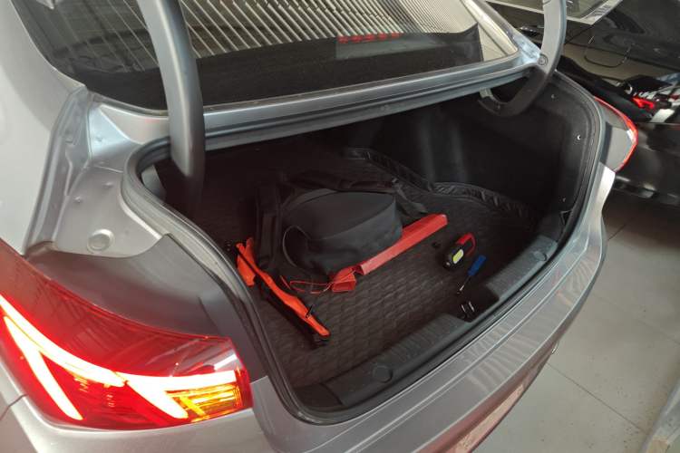 Used CHANGAN Eado 2021 PLUS Blue Whale NE 1.4T GDI DCT Flagship Model Trunk