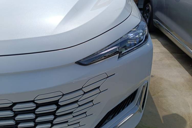 Used CHANGAN UNI-K 2021 2.0T All-Wheel Drive Prestige Version Left Front Headlight