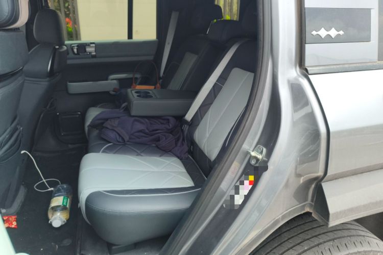 Used Formula Leopard 5 2023 Explore Edition
