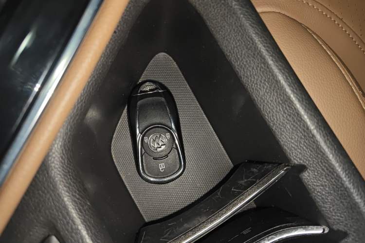 Used Buick GL6 2021 323T Mild Hybrid Connect Luxury Model Interior 1