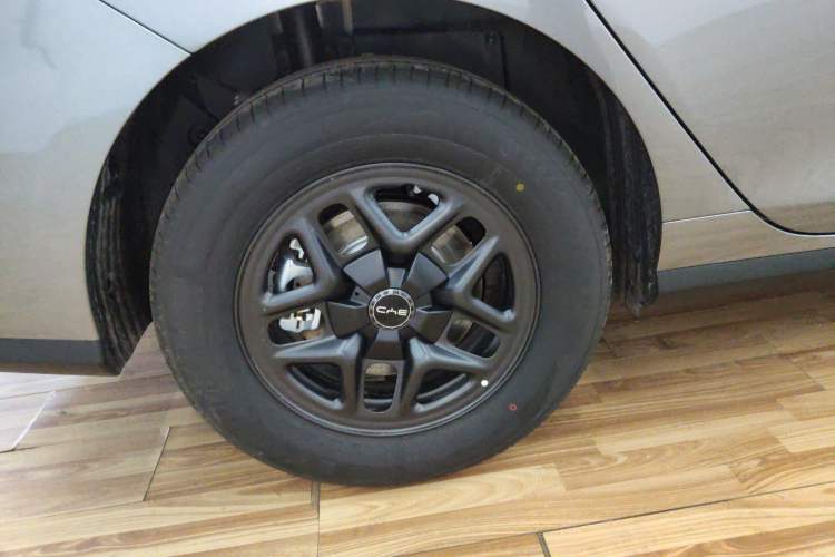Used BYD Seal 05 DM-i 2026 DM-i 128KM Luxury Edition Right Rear Wheel Hub