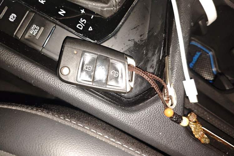 Used Volkswagen Tiguan L 2019 330TSI Automatic Two-Wheel Drive Smart Luxury Version China V Emission Standard