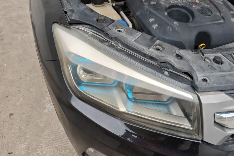 Used CHANGAN CS75 2016 1.8T Automatic Elite Model China V Standard
