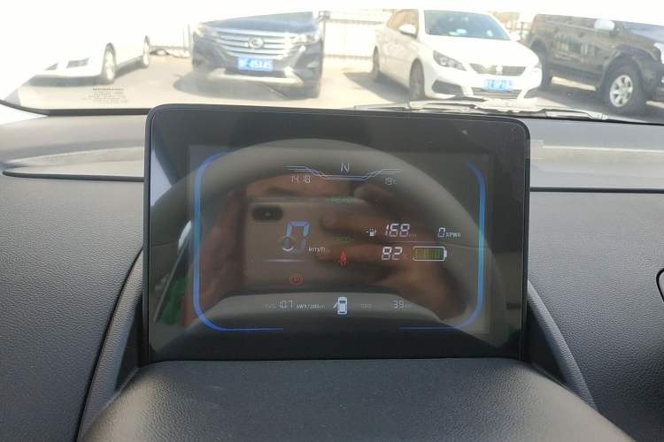 Used CHANGAN NEVO Lumin 2026 Model Treasure Edition 205km Passionate Beige Ningde