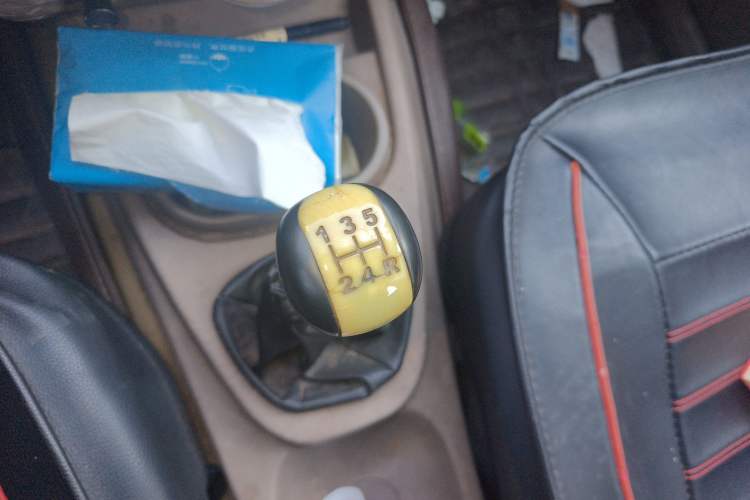 Used Wuling Hongguang 2014 1.2L Standard Model China IV