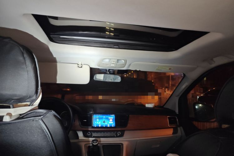 Used SAIC MAXUS G10 2015 2.0T Manual Anniversary Edition
