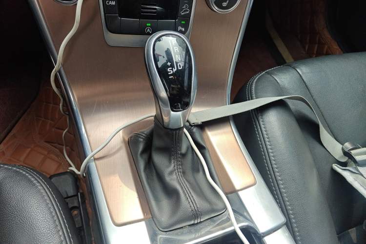 Used Volvo XC60 2017 T5 AWD Smart Upgrade Model