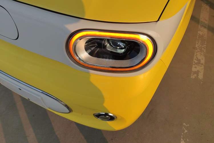 Used Wuling Hongguang MINIEV 2024 3rd Generation 215km Advanced Version